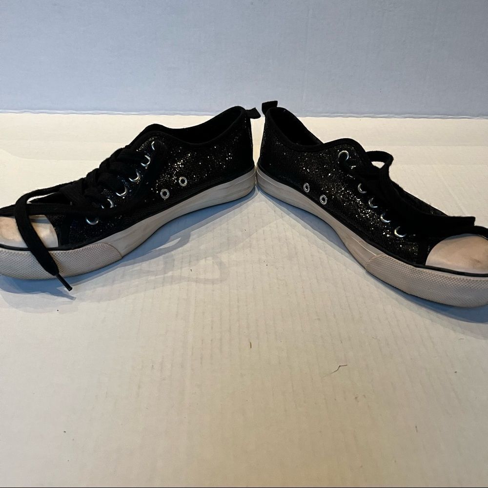 American Eagle Outfitters sneakers black sparkly Size 8 Very good condition